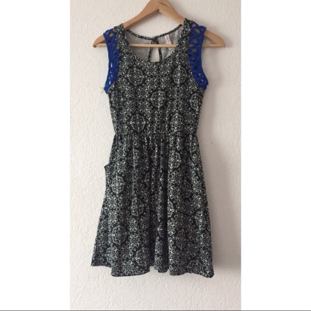 Xhilaration Sleeveless Mini Dress with Pockets